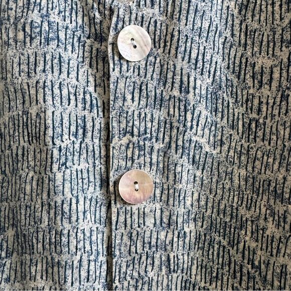 Chico's Vintage 100% Linen Long Sleeve Button Front Shirt - Picture 4 of 8